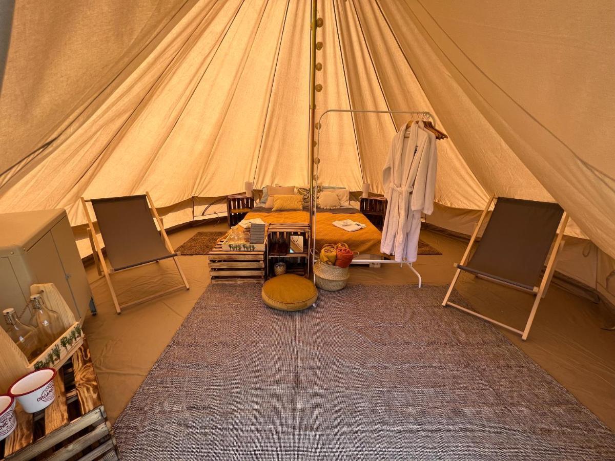 Отель Glamping Bieszczady Z Jacuzzi I Basenem Солина Экстерьер фото