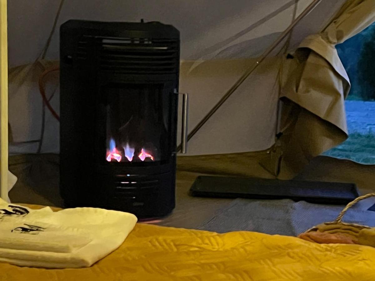 Отель Glamping Bieszczady Z Jacuzzi I Basenem Солина Экстерьер фото