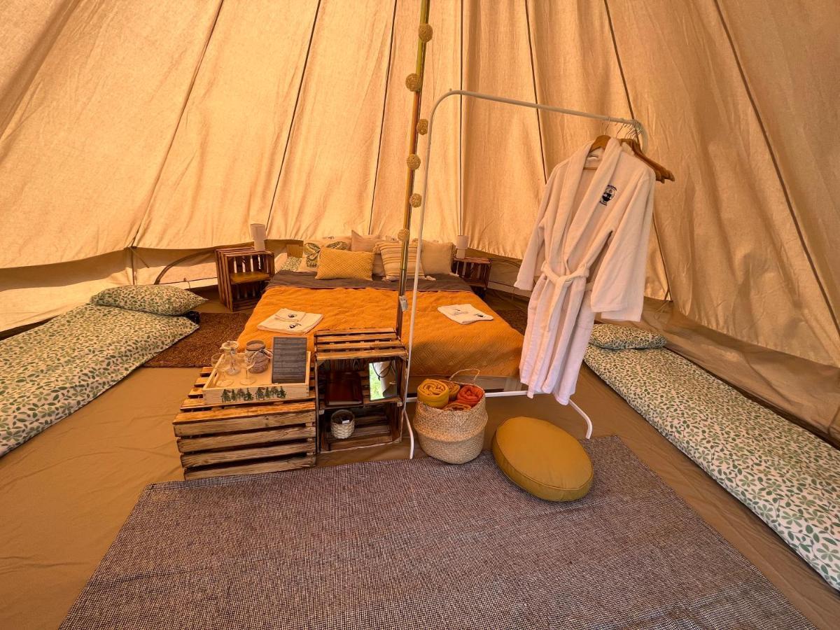 Отель Glamping Bieszczady Z Jacuzzi I Basenem Солина Экстерьер фото