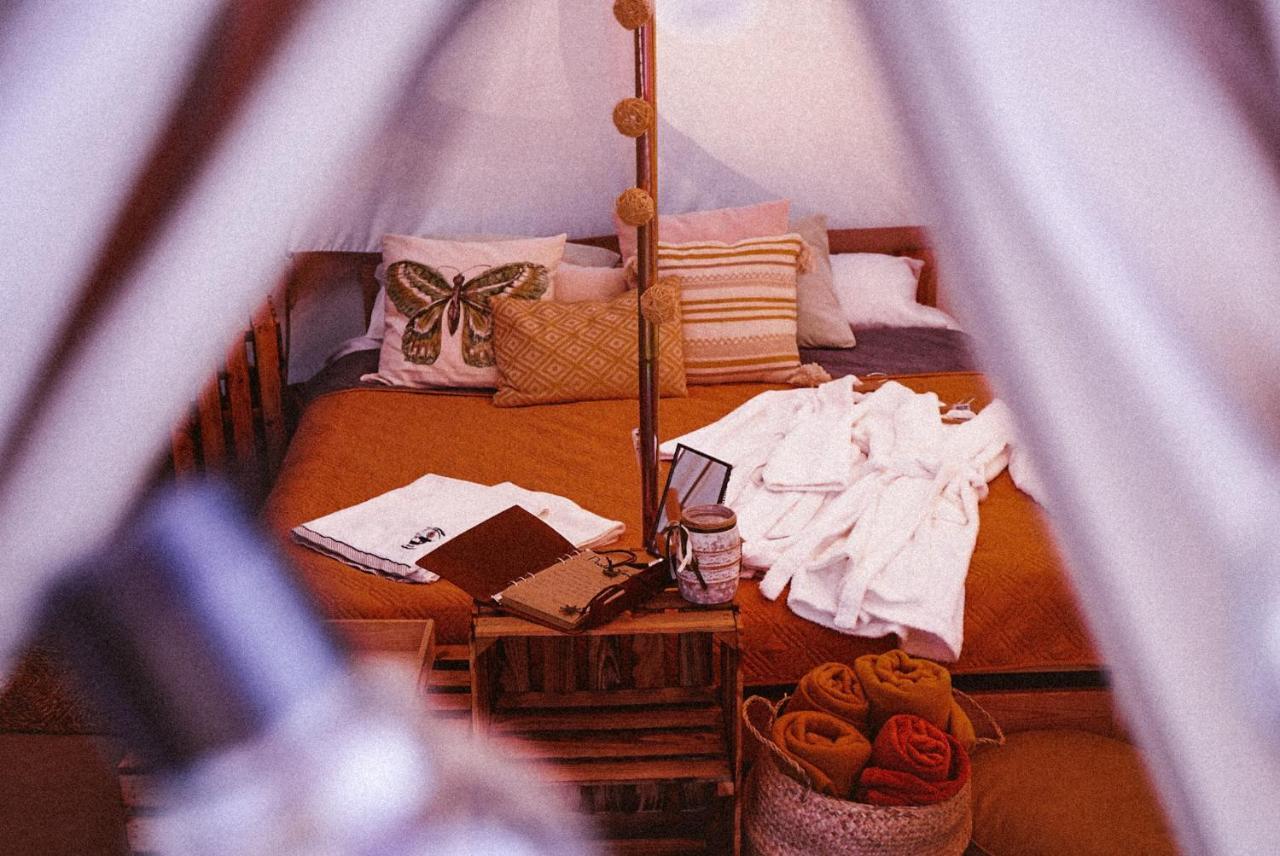 Отель Glamping Bieszczady Z Jacuzzi I Basenem Солина Экстерьер фото