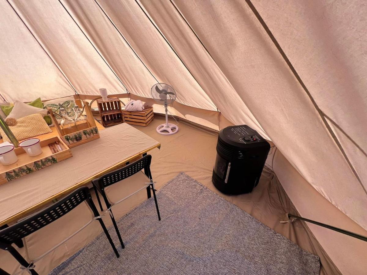 Отель Glamping Bieszczady Z Jacuzzi I Basenem Солина Экстерьер фото